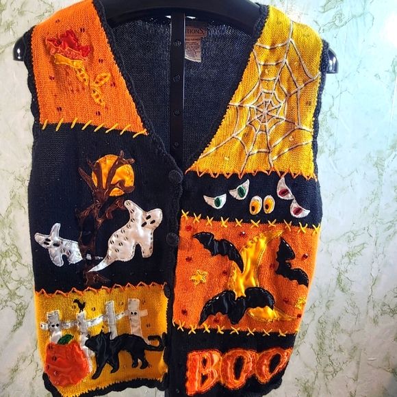 Basic Editions Sweaters - Basic Editions Halloween Patchwork Sweater Vest
